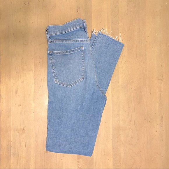 GAP Denim - Gap True Skinny High Rise - 6T / 28 Tall